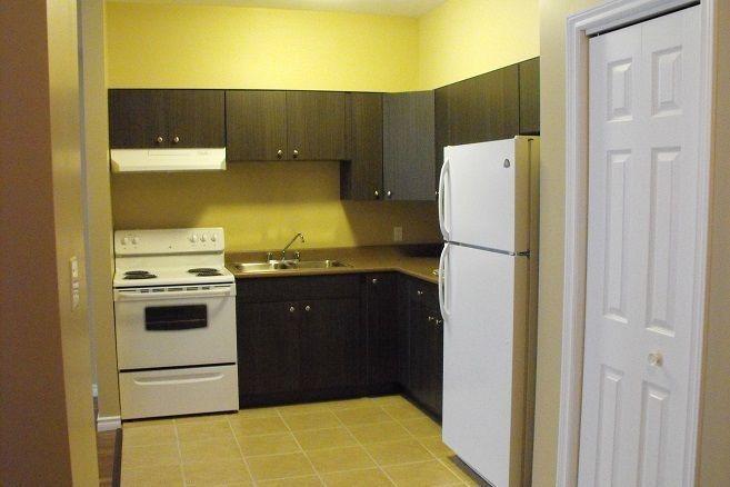 SPACIOUS 2 BEDROOM APARTMENT MUST SEE
