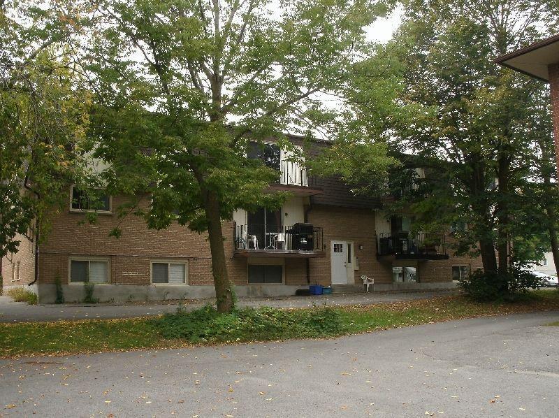 >> All Inclusive 2 BDRM << 791 Sherbrooke St,