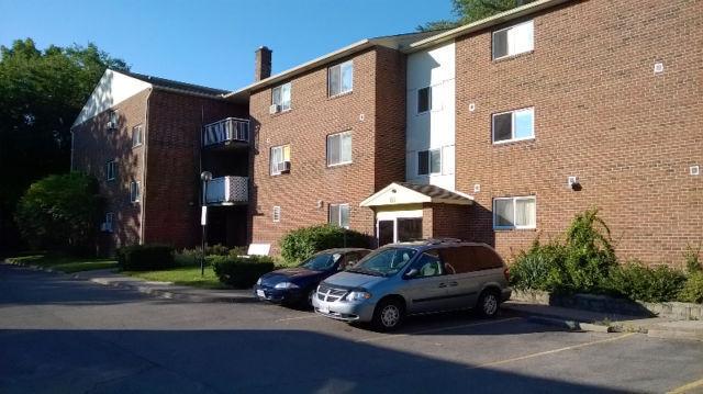 Huge and bright two bdr for rent in ST Catharines