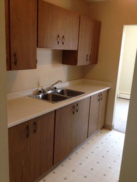 Spacious 1 & 2 bedroom apartments, all inclusive!