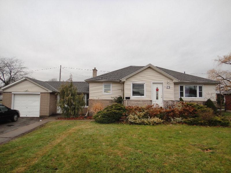 main floor apartment bungaloo