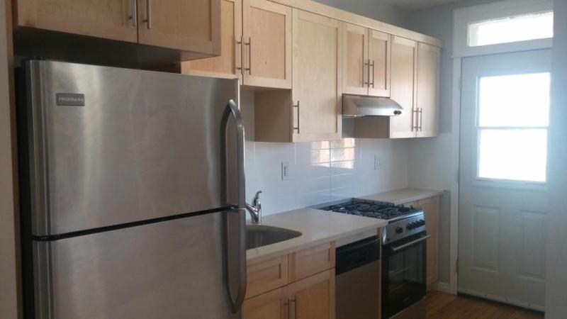 Fully Renovated Spacious 4 Bed Apartment in Sandy Hill!