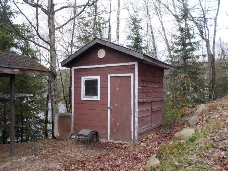 New Listing!! Cottage on Sausage Lake