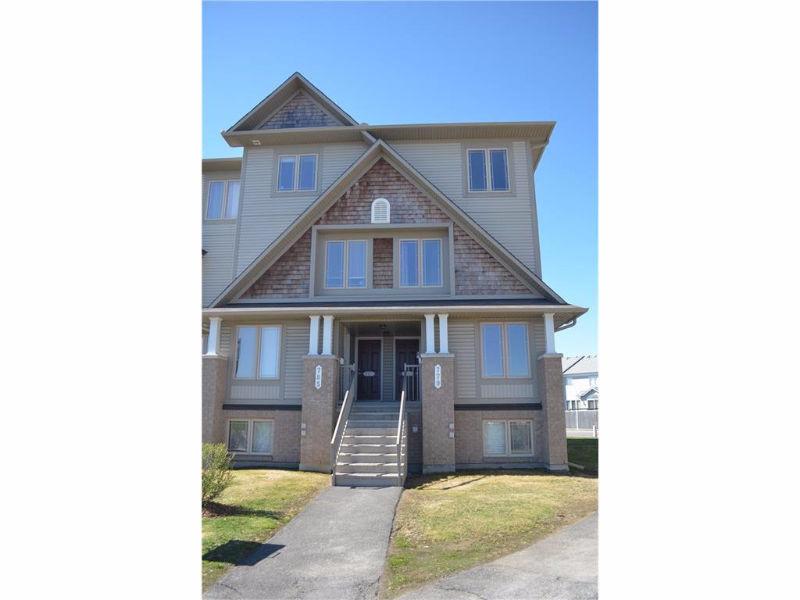 OPEN HOUSE SUN MAY 22'16 FROM 2-4 PM