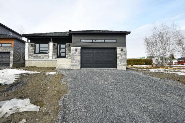 QUALITY BUILD 3 BED, 2 BATH BUNGALOW FOR SALE IN LIMOGES!