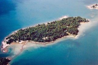 28 ACRE PRIVATE ISLAND IN SHELTERED BAY LAKE HURON