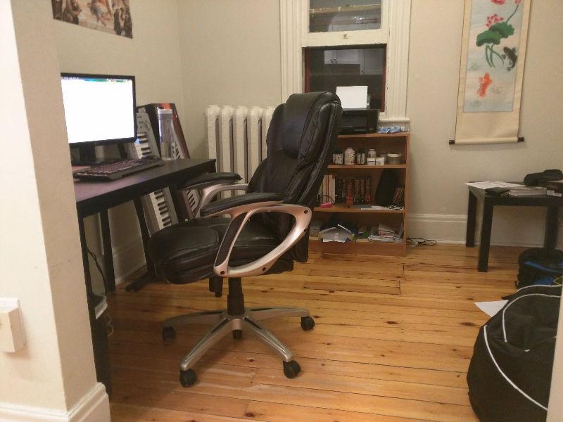 Bedroom/Office Combo in Large Downtown Apartment. A+ location