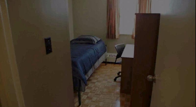 Room for rent for female QueensU student