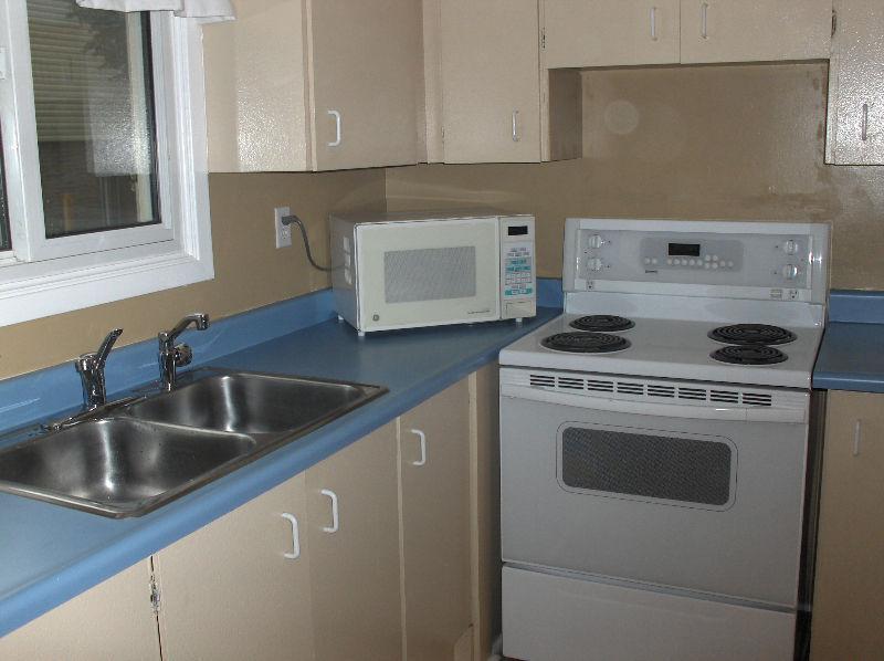 EXCELLENT CONDITION STUDENT ROOMS NEAR CONESTOGA COLLEGE - DOON