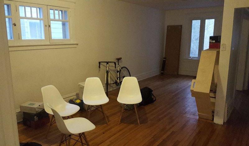 1-2 Rooms for rent in prime Old  South location