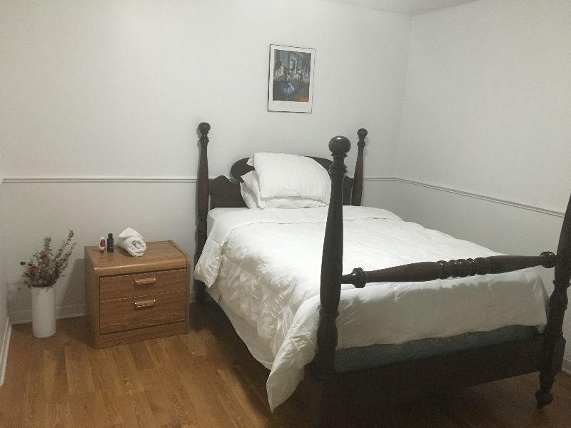 A huge room for rent fully furnished!