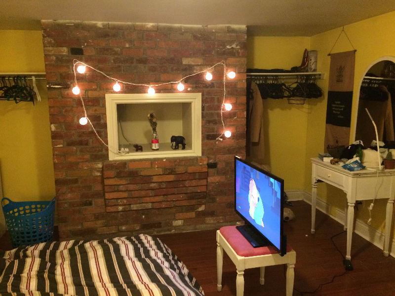 LOWERED PRICE: Room in 2bdrm furnished apt for June-Aug sublet