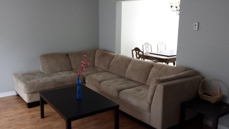 ROOM RENTAL - 1 ROOM LEFT - FEMALES ONLY - $405