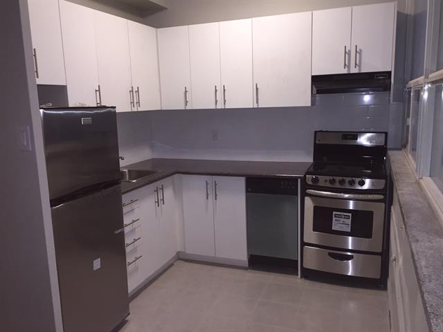 1 BR -Ryerson-Eaton Centre! Renovated- ONLY 1 LEFT! CALL NOW!