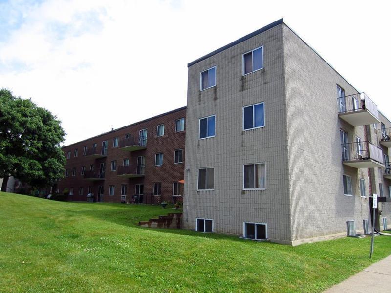 Ingersoll 2 Bedroom Apartment for Rent: Utilities included, gym