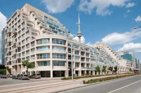 ****** Waterfront Condos -33 Bay St ******
