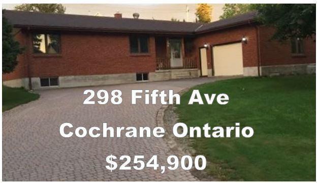 3 Bedroom House for sale in Cochrane  1900+ sq./ft