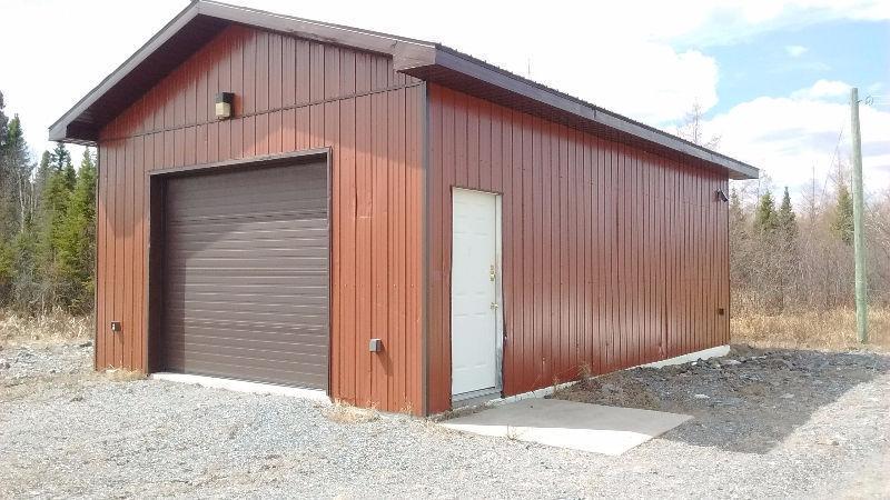 Country in the City...Log home and Shop