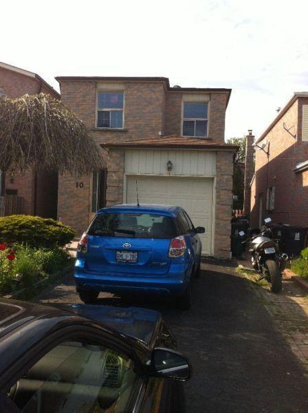 House for Rent in Scarborough @ Lawrence and Mornignside
