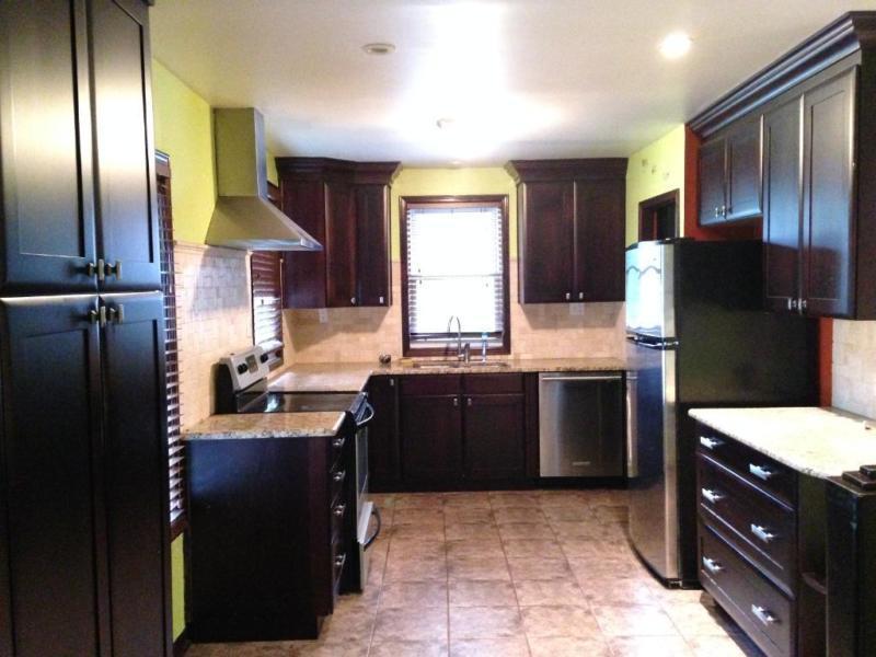 AMAZING KITCHEN IN SOUTH WINDSOR HOME FOR RENT $1500 PLUS