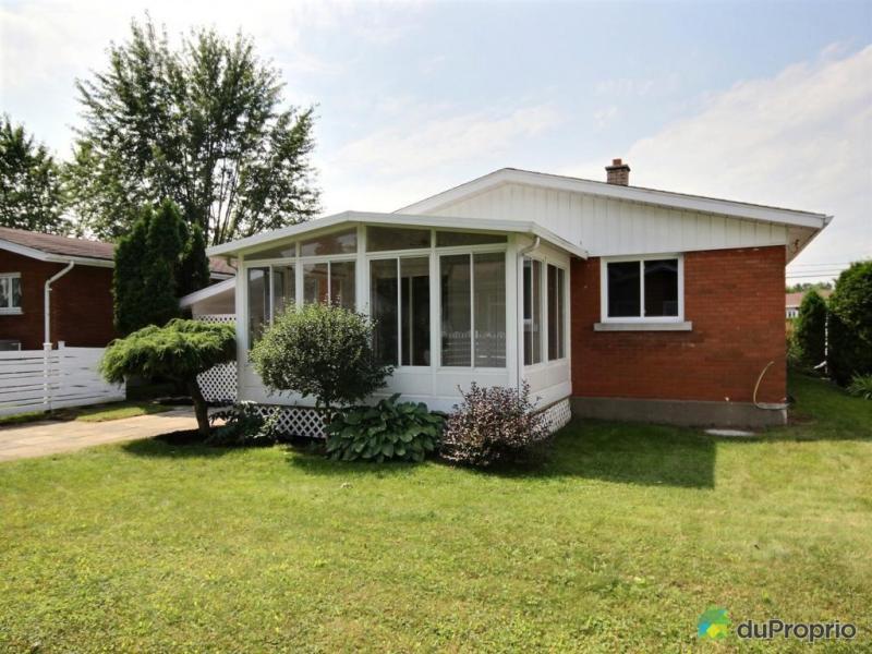 184 900$ - Bungalow à vendre à