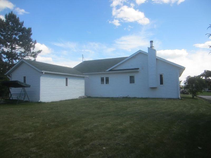 Joli bungalow lumineux à Lorrainville (8 km de Ville-Marie)