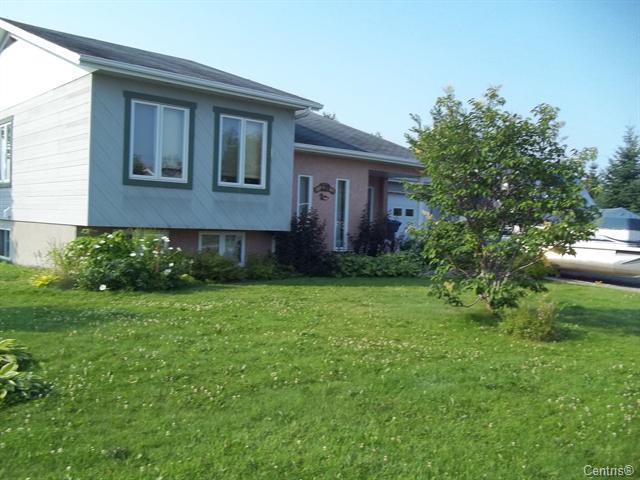 Palmarolle, 239A-239B, 1re Rue Est