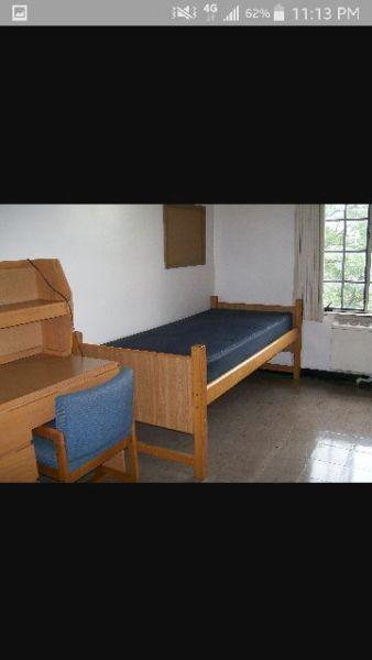 University of windsor rooms for rent !!!