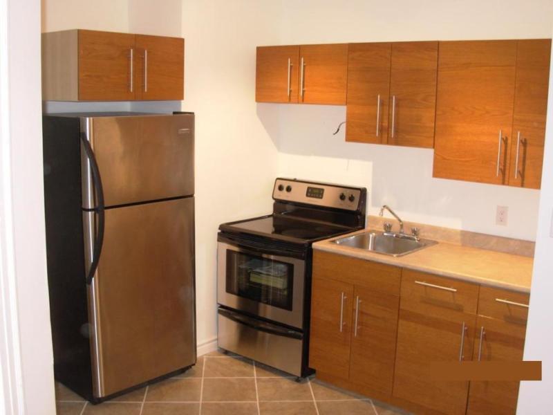 Beau 4 1/2 rénové, 2 ch, au coeur Quartier Latin, Centre-ville