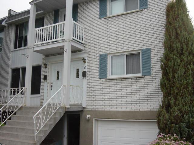 CHATEAUGUAY 5 1/2 UPPER DUPLEX 3 BEDROOMS JULY $825.00