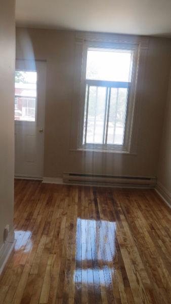 VILLE EMARD pres Verdun 5 12 Renovated libre immediat 2ieme etag