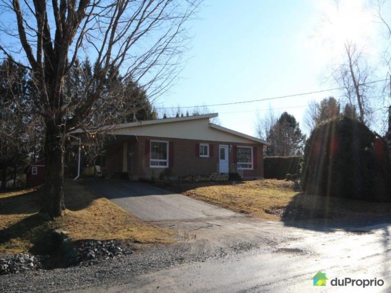 184 995$ - Bungalow à vendre à Dunham