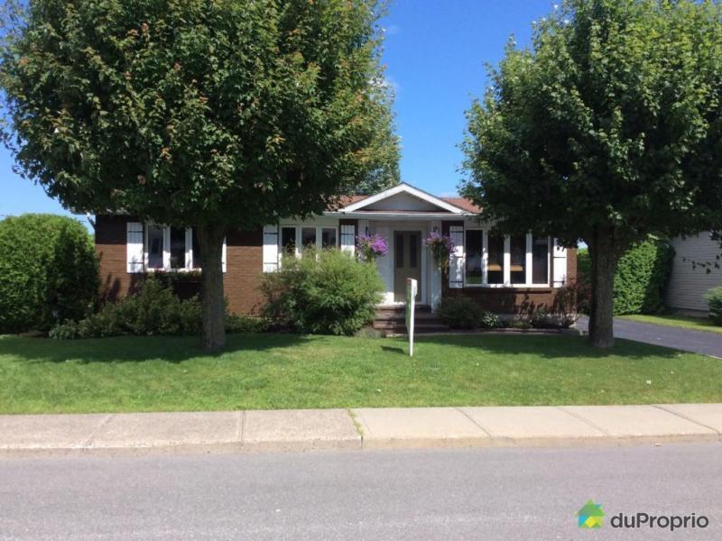 199 900$ - Bungalow à vendre à