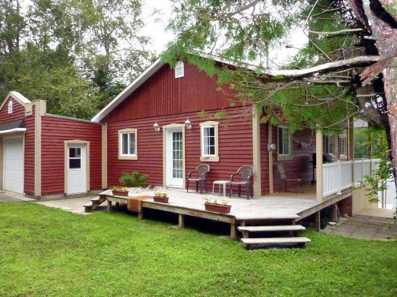 Chalet bord de l'eau