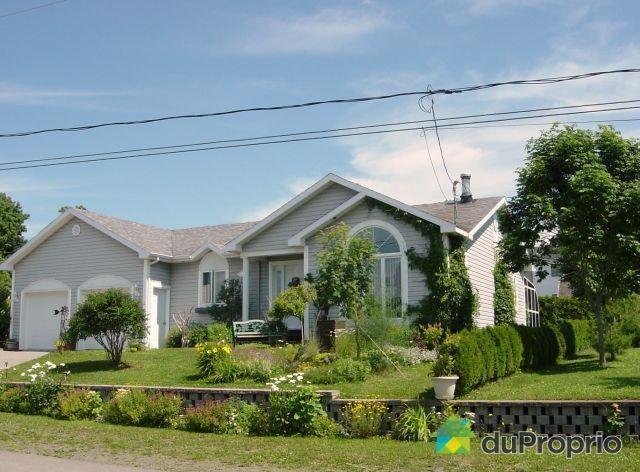 239 000$ - Bungalow à vendre à Cacouna