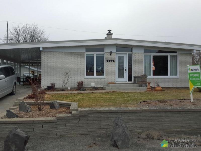259 900$ - Bungalow à vendre à