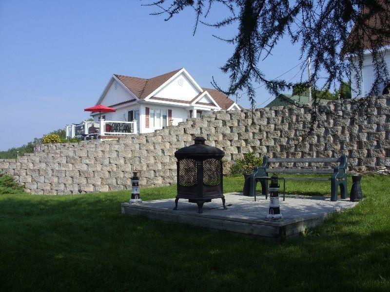 280 pieds propriété sur le bord du lac - St-Marc-du-Lac-Long, Qc