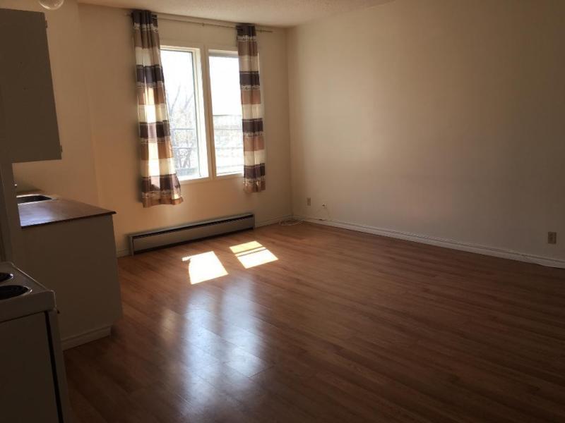 1 Bedroom Apartment near General Hospital-1503 Victoria Ave