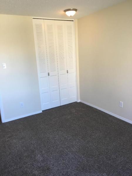 2 BEDROOM APARTMENT! GREAT LOCATION! *ONE MONTH FREE*