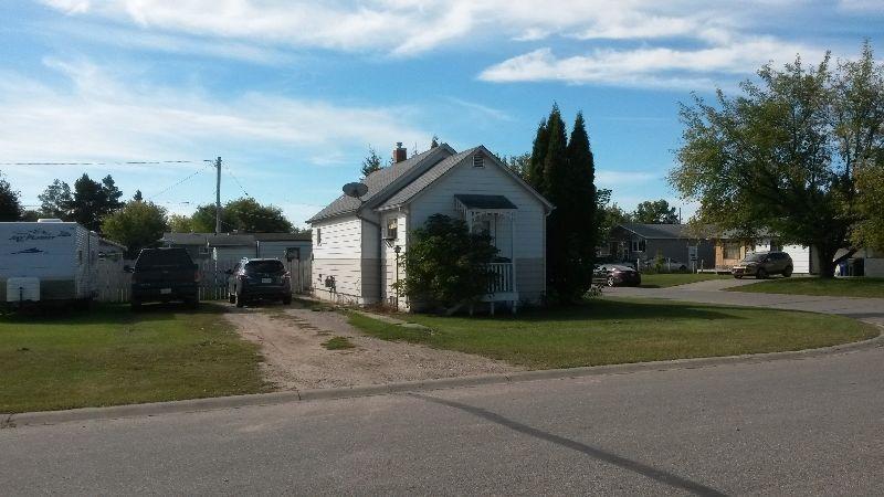 HOUSE ON LARGE 75X120 LOT FOR LESS THAN RENT