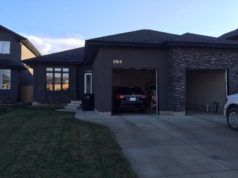 Willowgrove Single Famaily Home With Double Attached Garage
