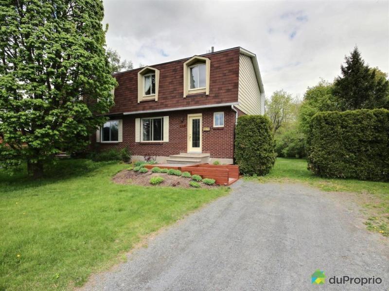 239 900$ - Jumelé à vendre à Mont-St-Hilaire