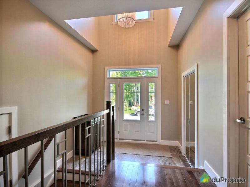 700 000$ - Bungalow à vendre à Mont-St-Hilaire