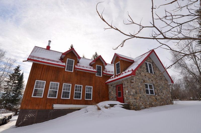 Maison sur bord du lac Boissonneault