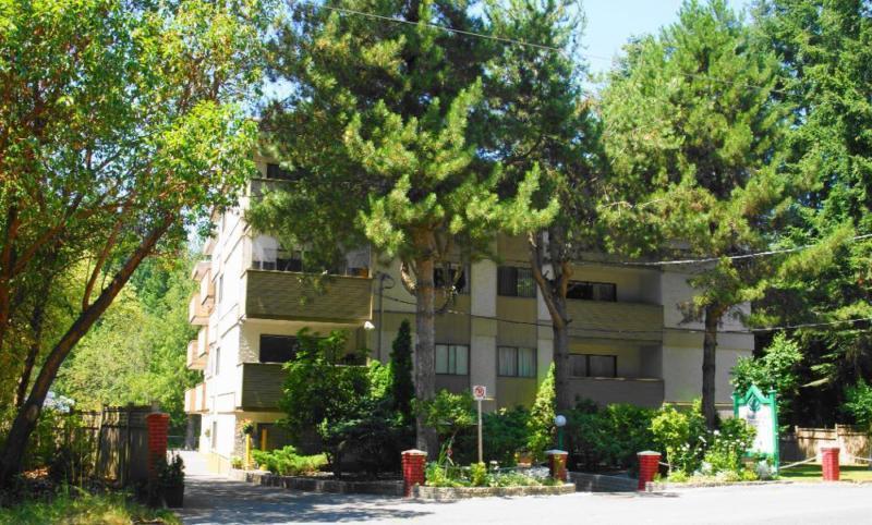 EVERGREEN PLACE APARTMENTS