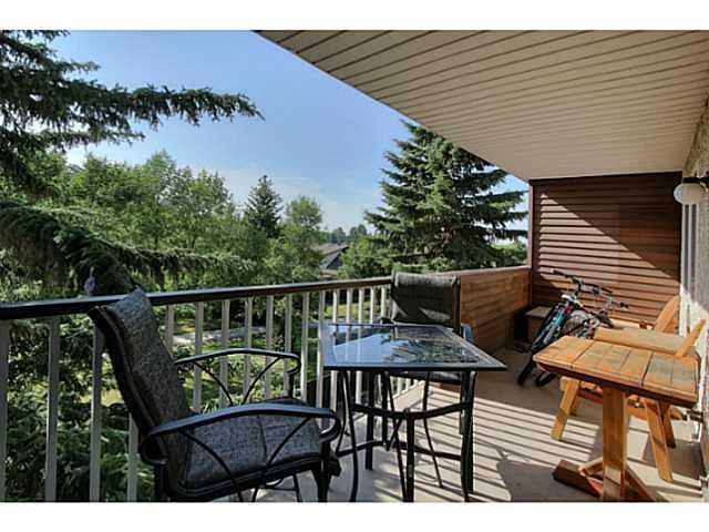 Riverbend Condo for Rent. 1200 sq ft! Pool and Hot Tub!