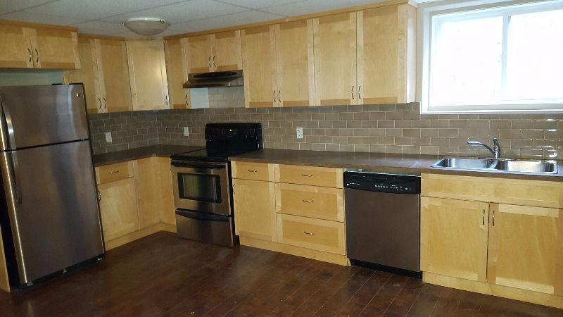 petfriendly 2BR downstairs of 2 family House on Rainbow