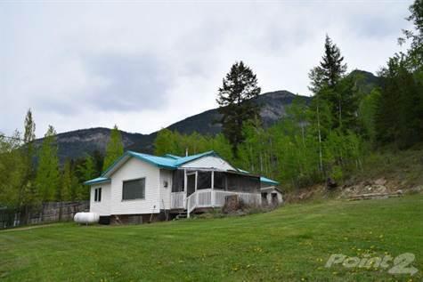 Homes for Sale in Brisco, British Columbia $169,000