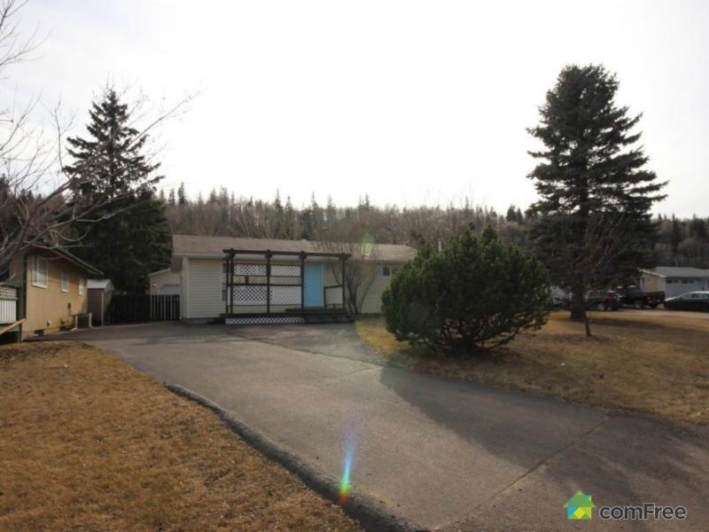 $636,500 - Bungalow for sale in