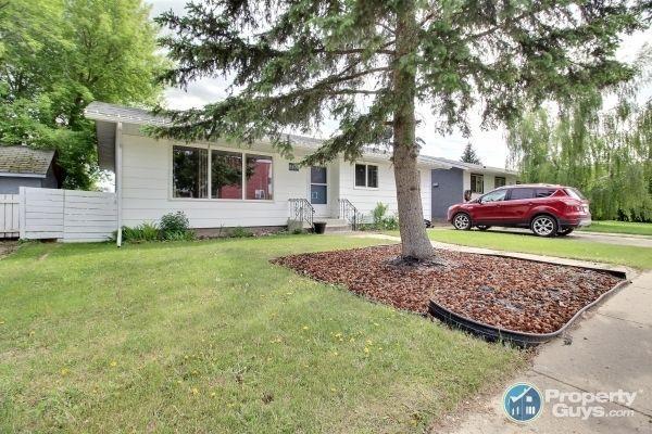 For Sale 5109 54 Avenue, St. Paul, AB